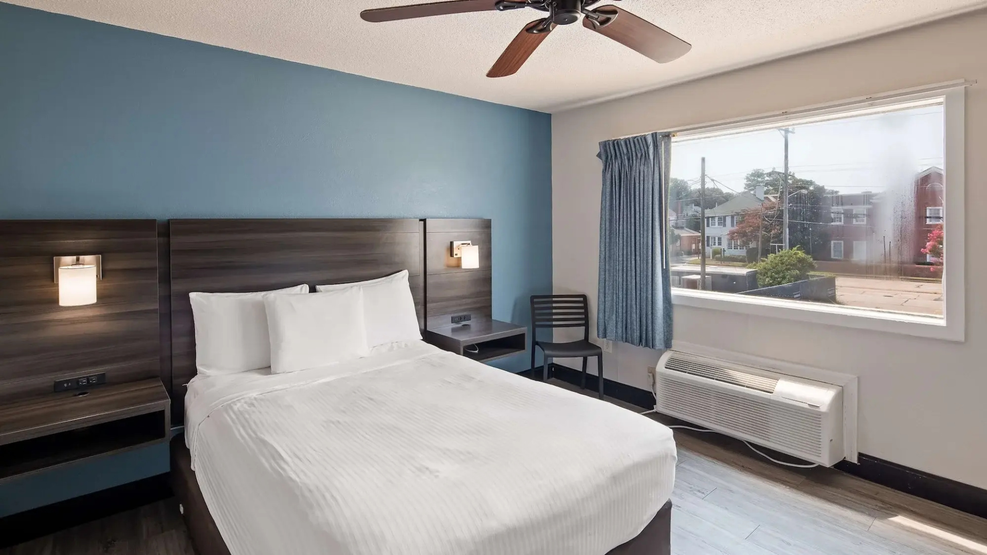Photo - SureStay Hotel by Best Western Virginia Beach Royal Clipper