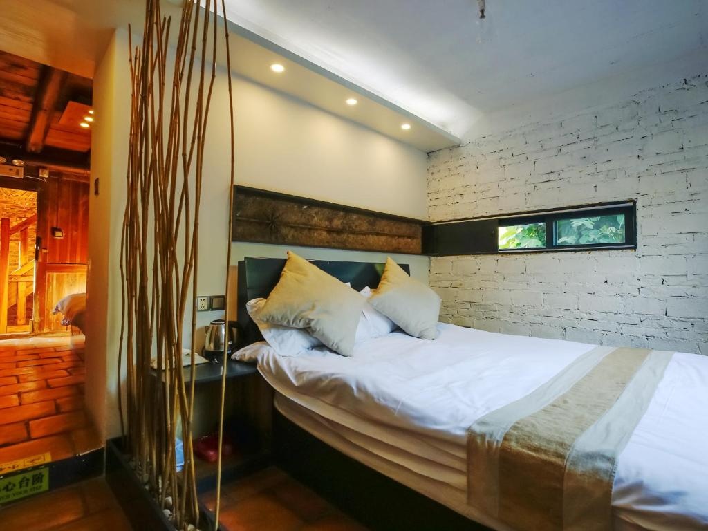 Nanjing Tulou Herongzhuang Inn