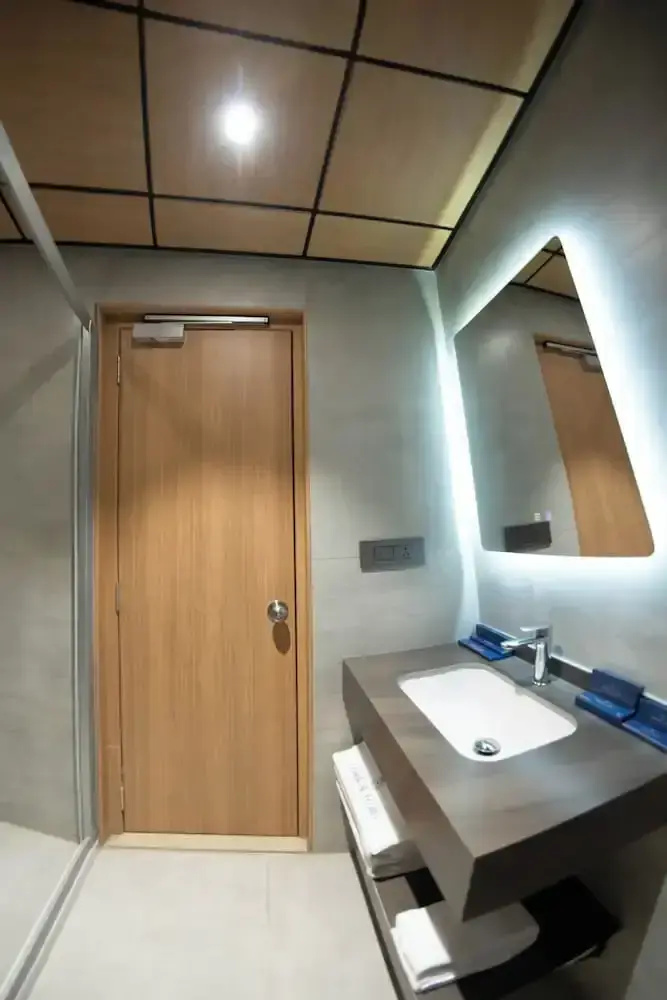 Photo - Trunk & Trolley A Luxury Boutique Hotel