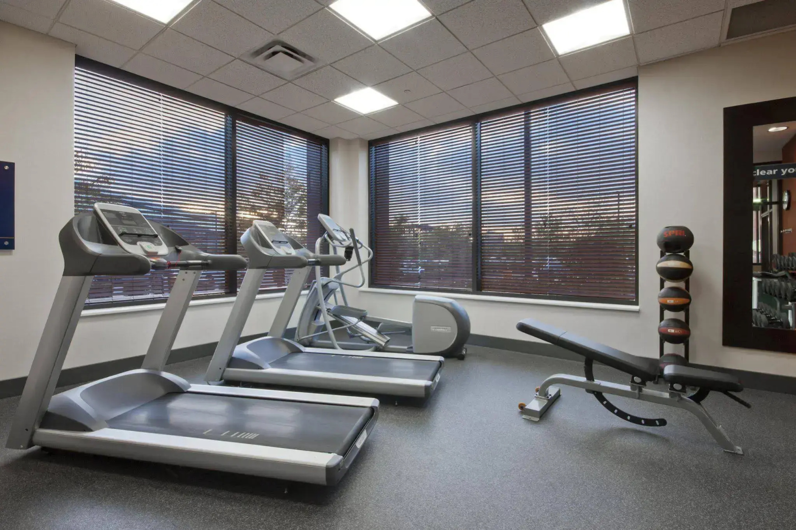 Photo - Hampton Inn & Suites Pittsburgh-Downtown