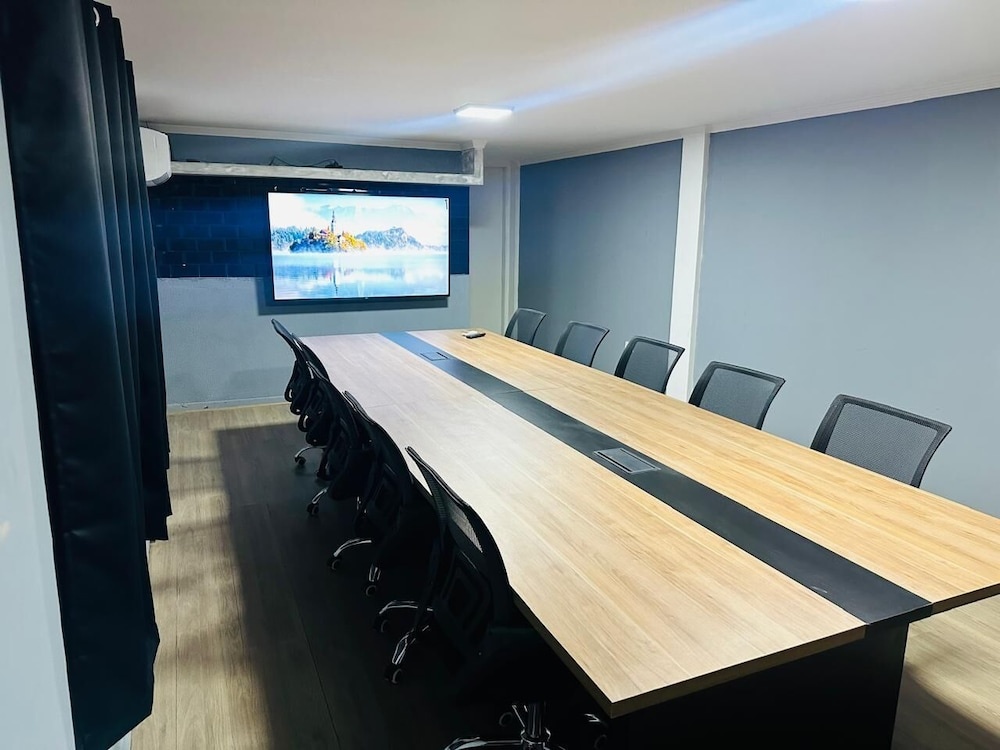 On Park Hotel Translado e Café da manhã