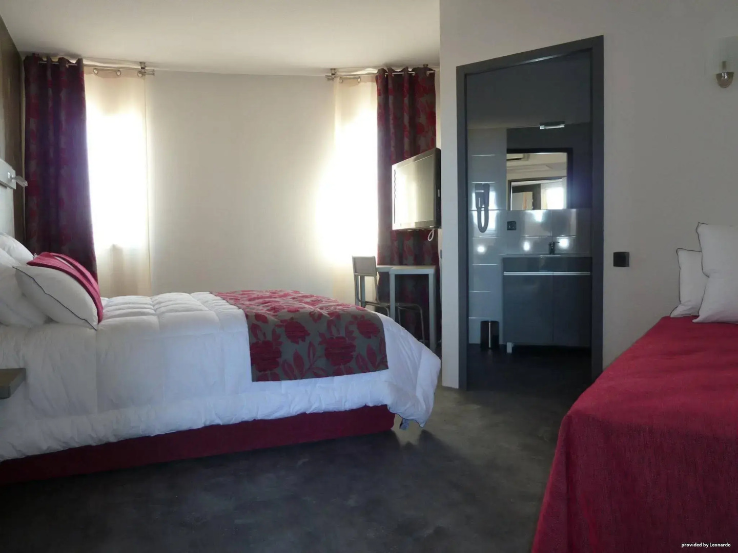 Foto - The Originals City, Hôtel Les Dômes, Perpignan Sud Saleilles