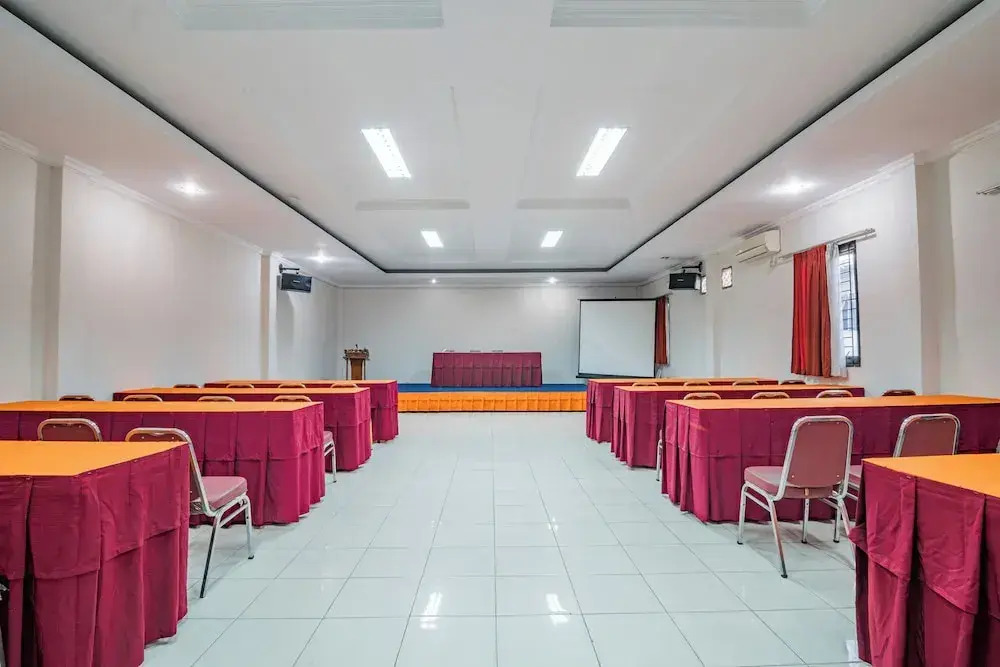 Photo - Collection O Pusat Kota Pekanbaru Near Mall Ska Formerly Hotel Olgaria