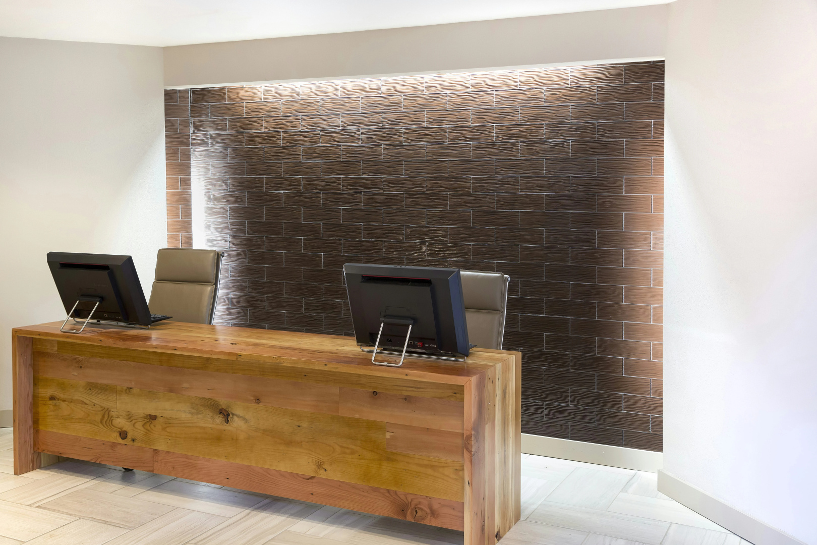 Foto - DoubleTree Suites by Hilton Nashville Airport