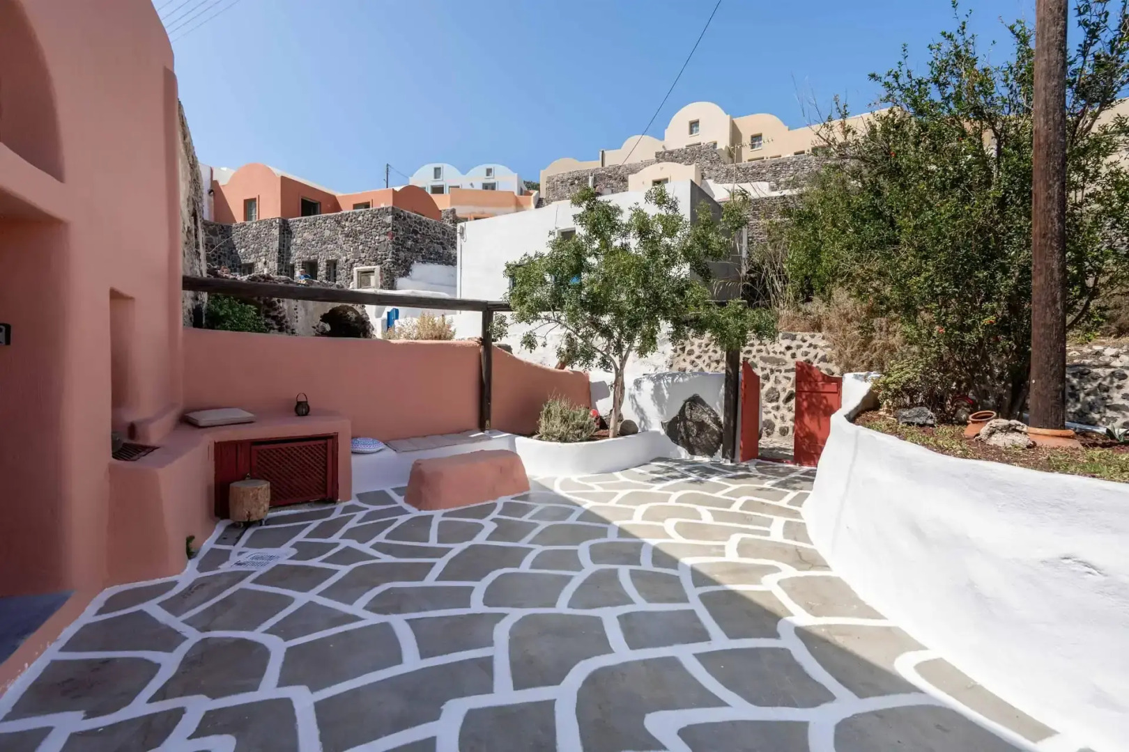 Photo - Elyvia Caves