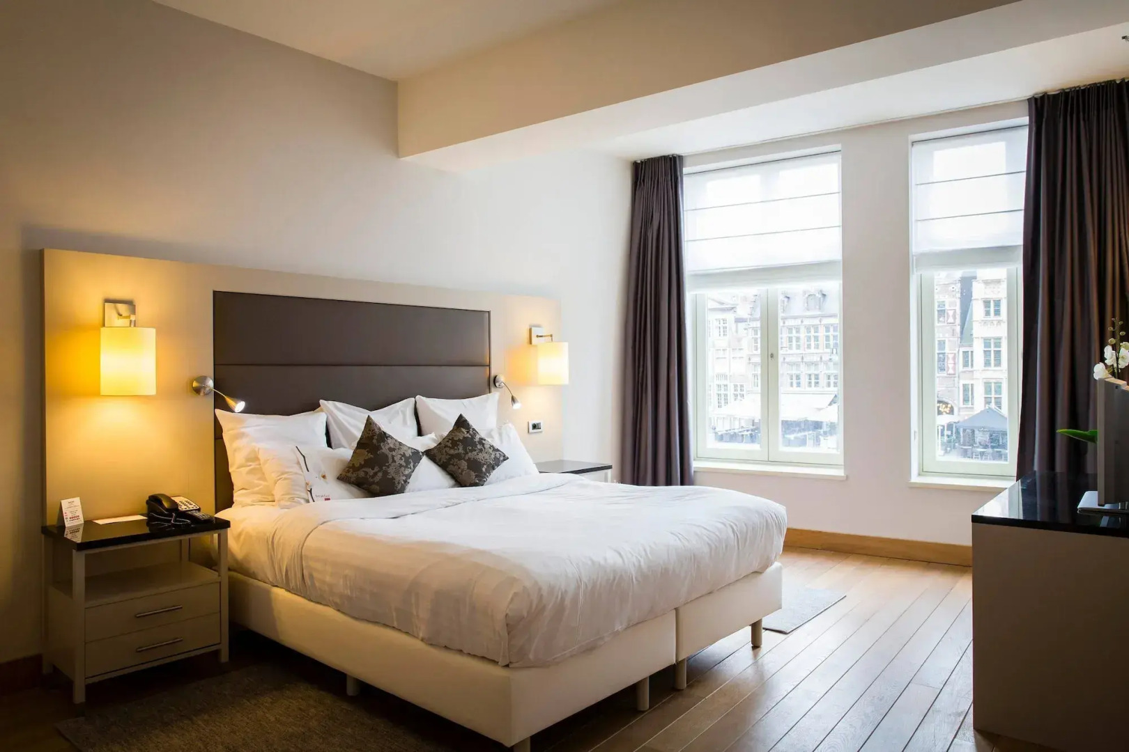 Photo - Ghent Marriott Hotel