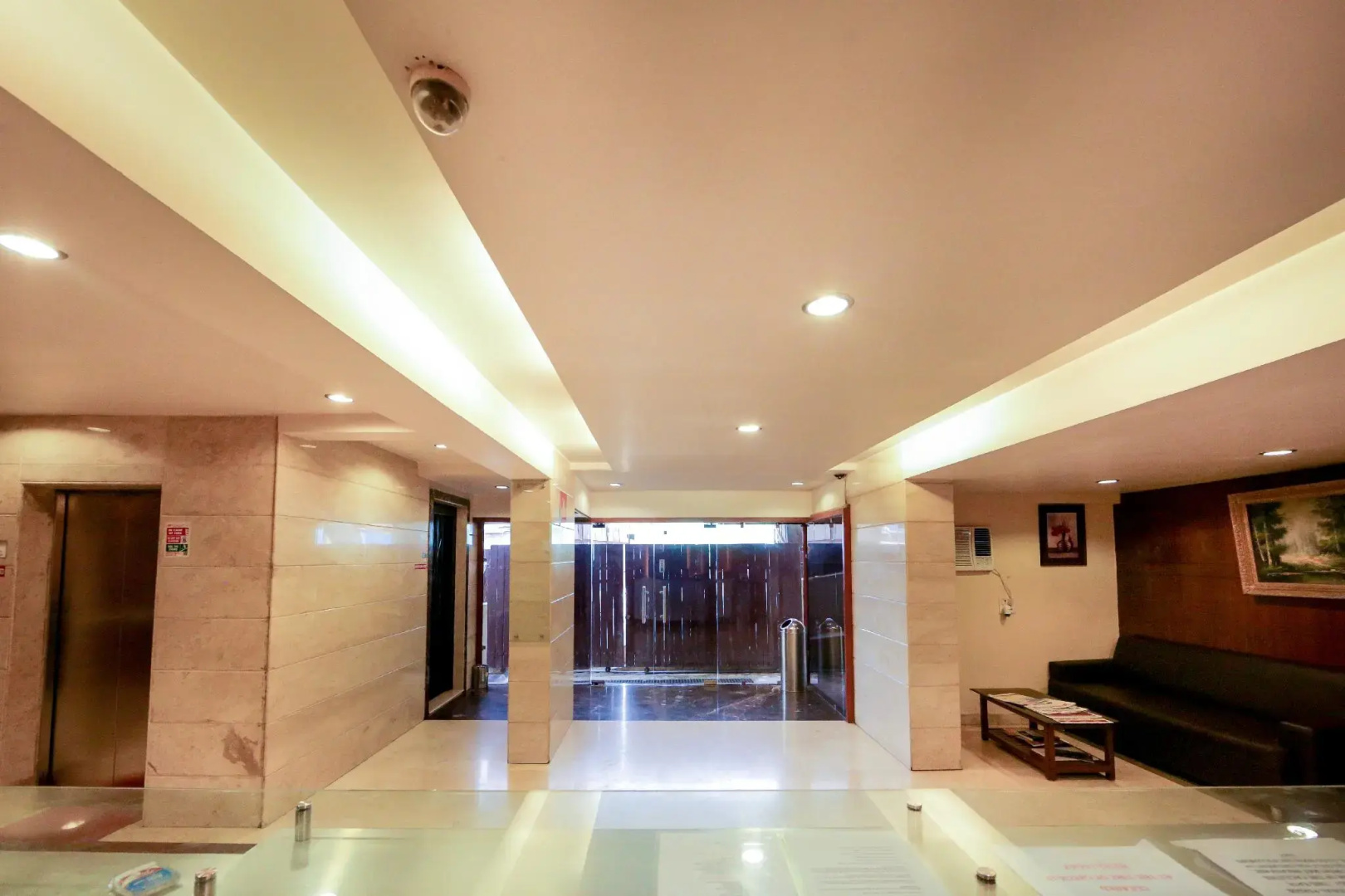 Photo - Hotel Lucky Goregaon