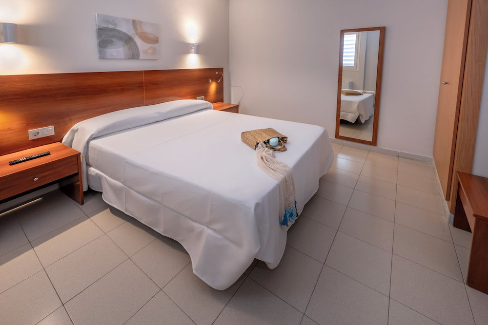 Photo - Hotel GHT Simeon