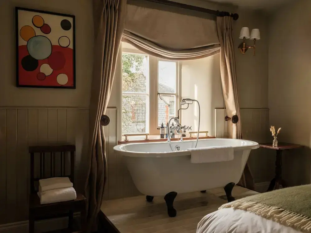 Photo - The Manor House Inn