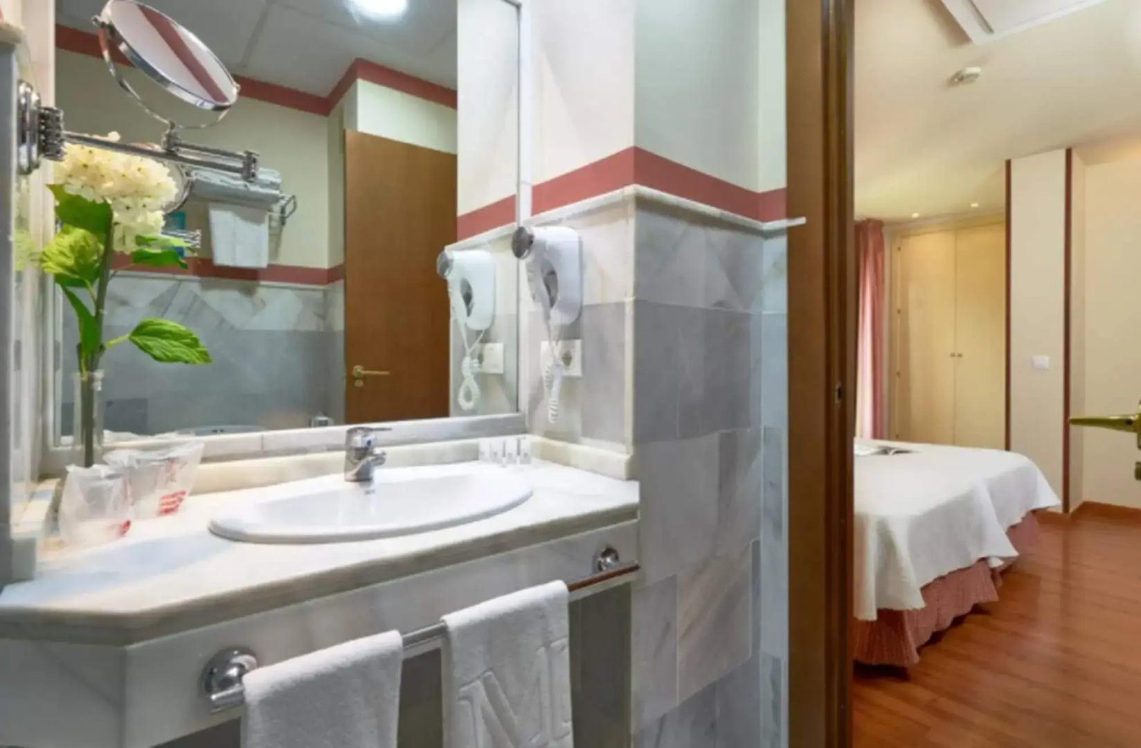 Photo - Hotel Murillo