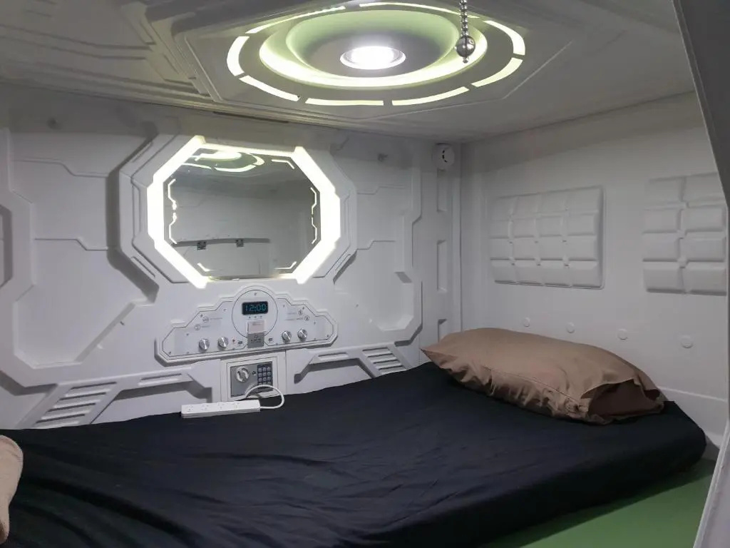 Photo - Abbotsford Private Rooms & Pods @ 15 Charles Homestay