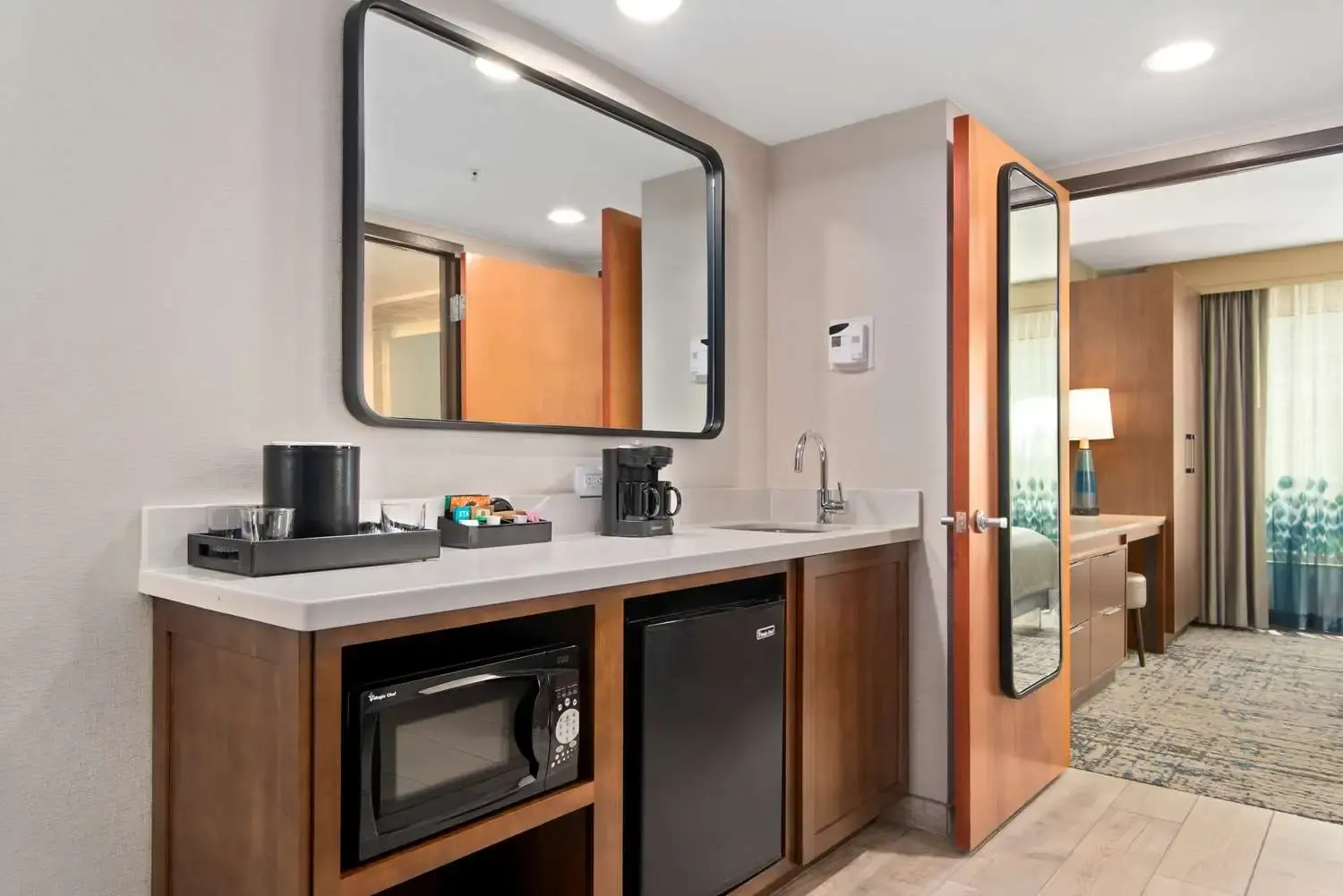 Photo - Embassy Suites by Hilton Anaheim South