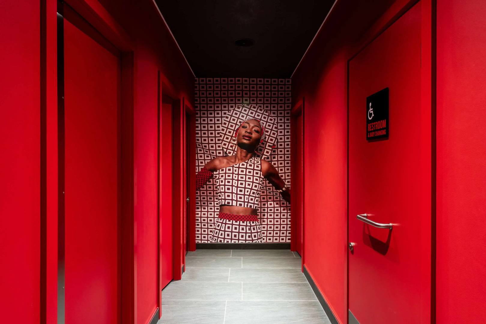 Photo - Radisson RED Hotel Johannesburg Rosebank