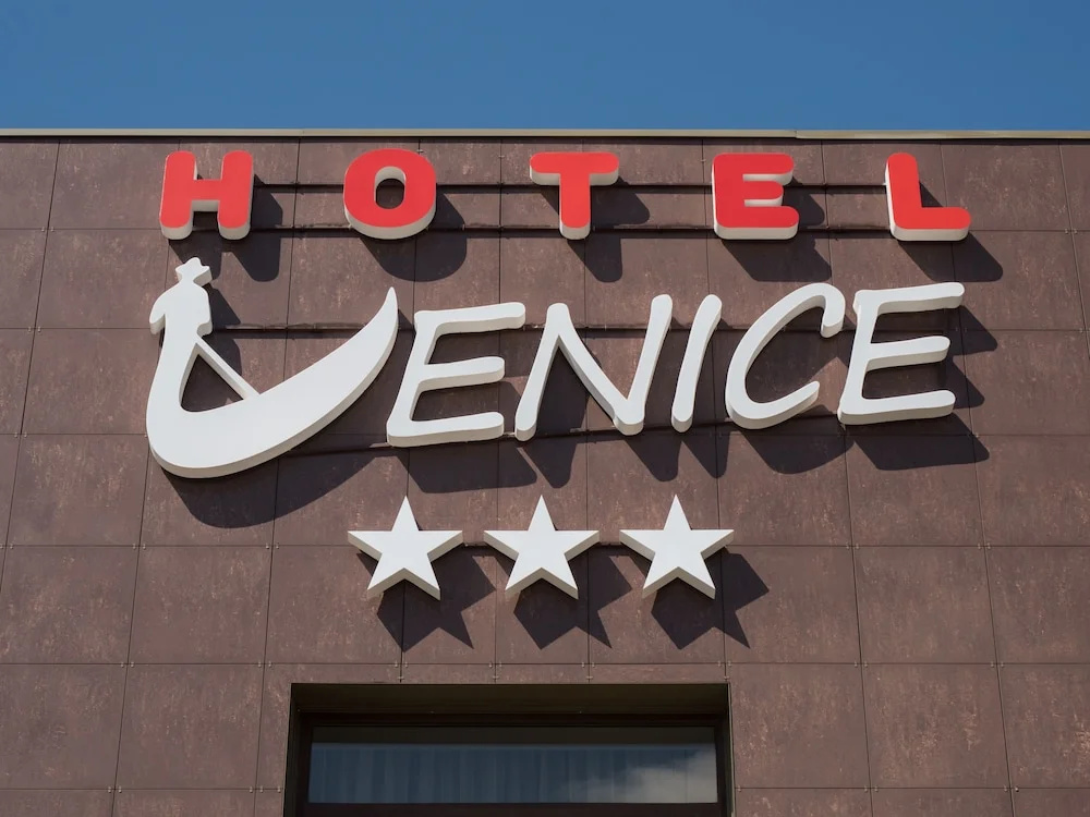 Hotel Venice — фото 1