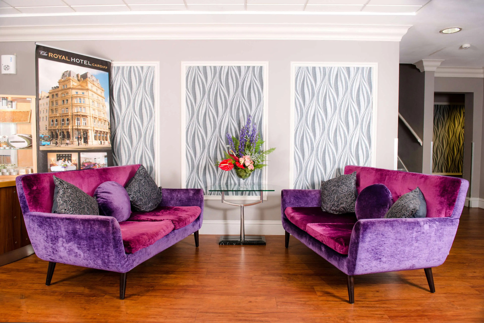 Foto - Royal Hotel Cardiff by Belvilla