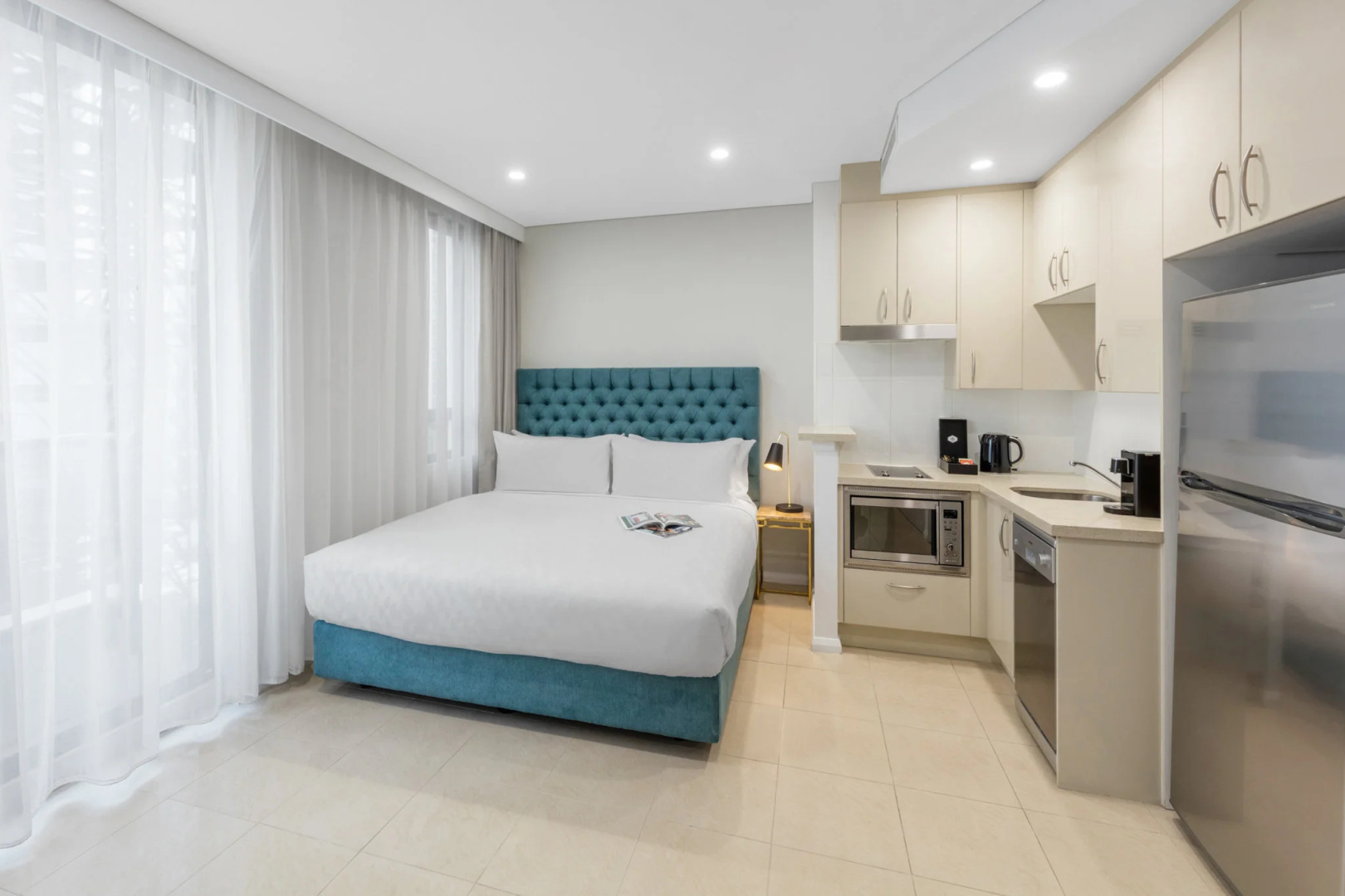 Photo - Meriton Suites Pitt Street, Sydney