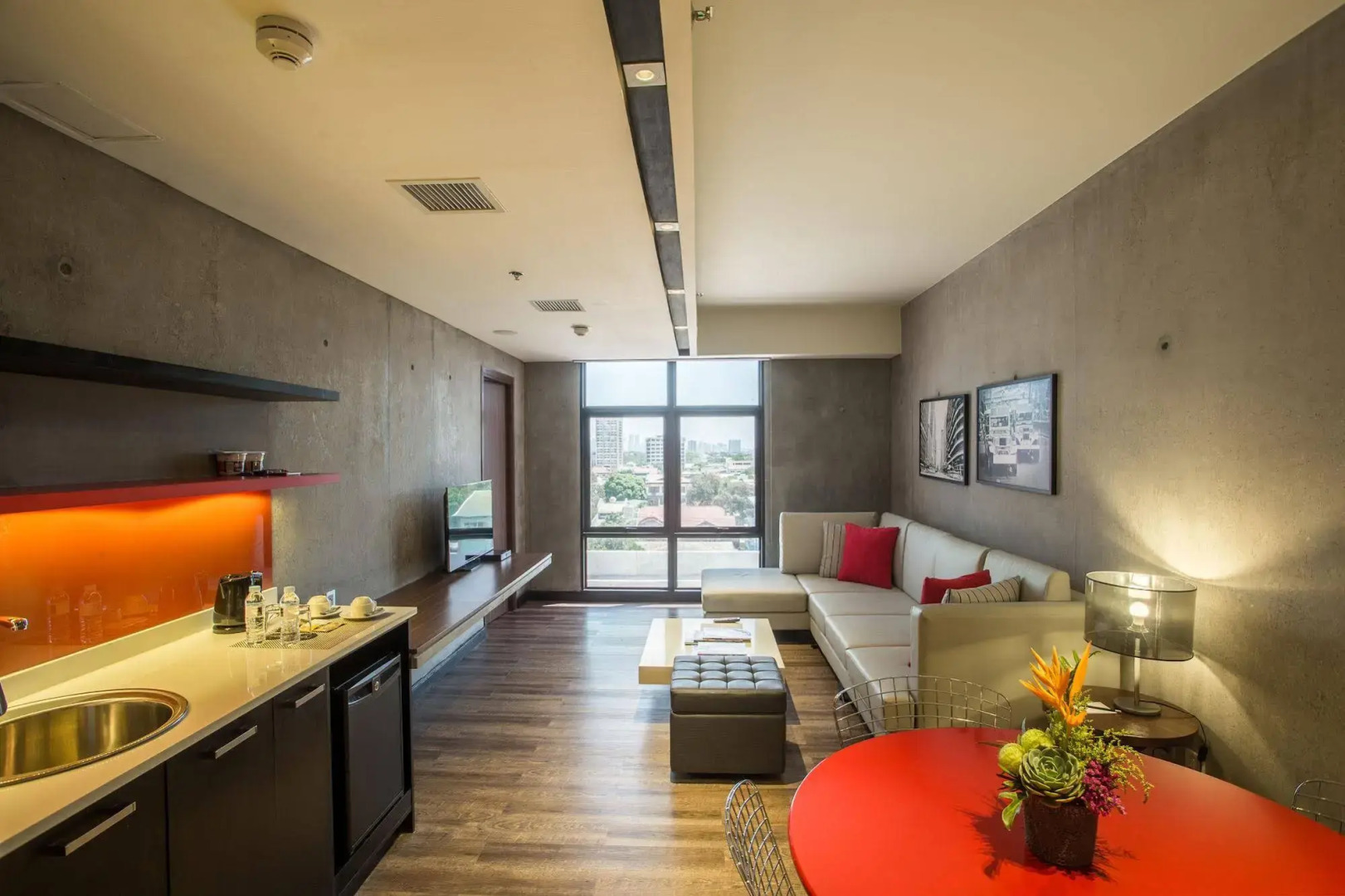 Foto - The B Hotel Quezon City