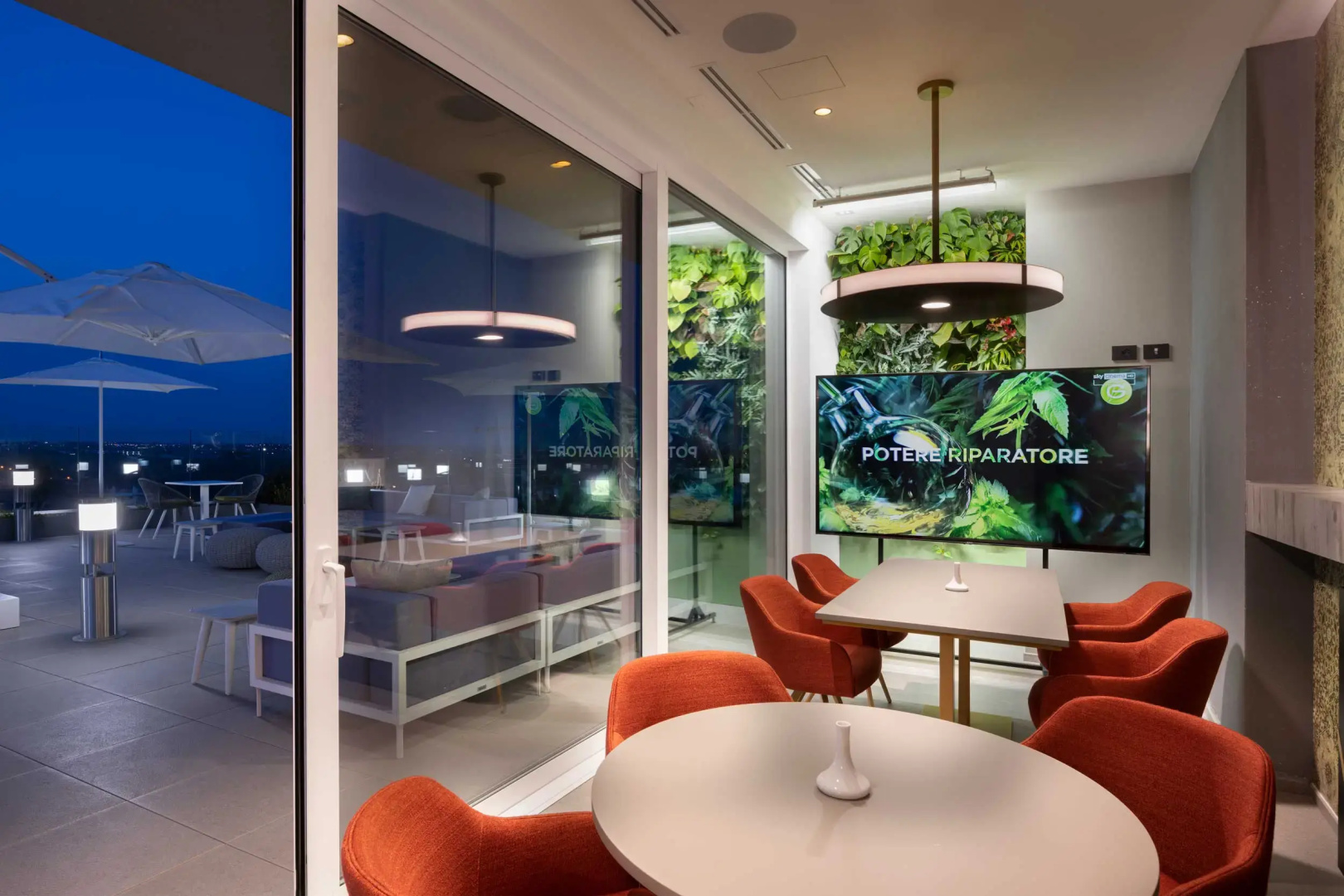 Photo - J44 Lifestyle hotel