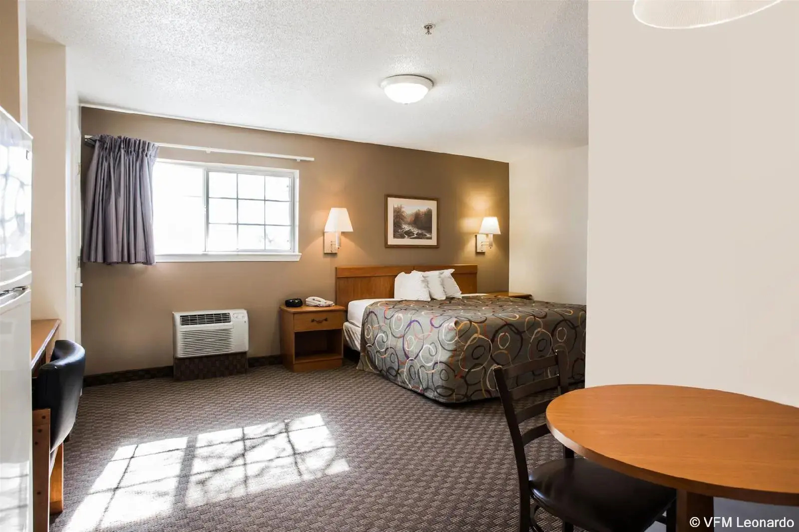 Photo - HomeTowne Studios & Suites by Red Roof Charlotte - Concord