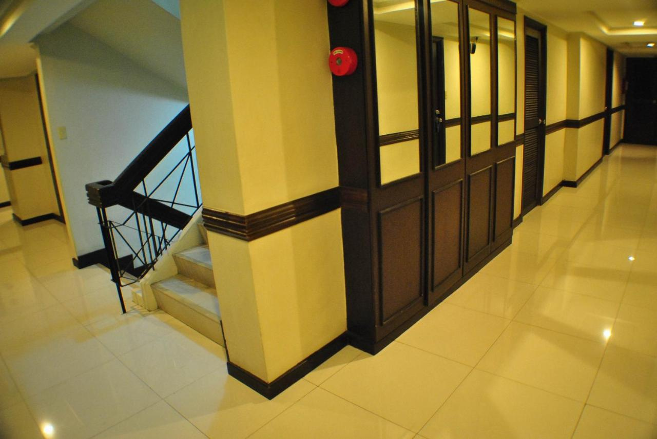 Foto - Fersal Hotel Neptune Makati