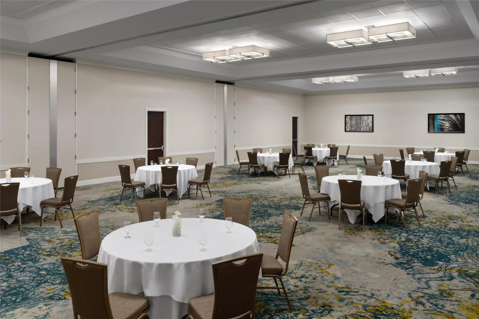 Photo - Embassy Suites by Hilton Orlando Lake Buena Vista Resort