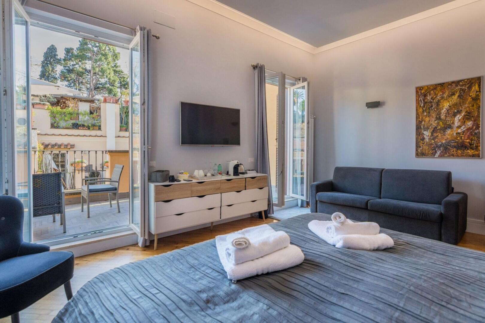 Photo - President Gardens