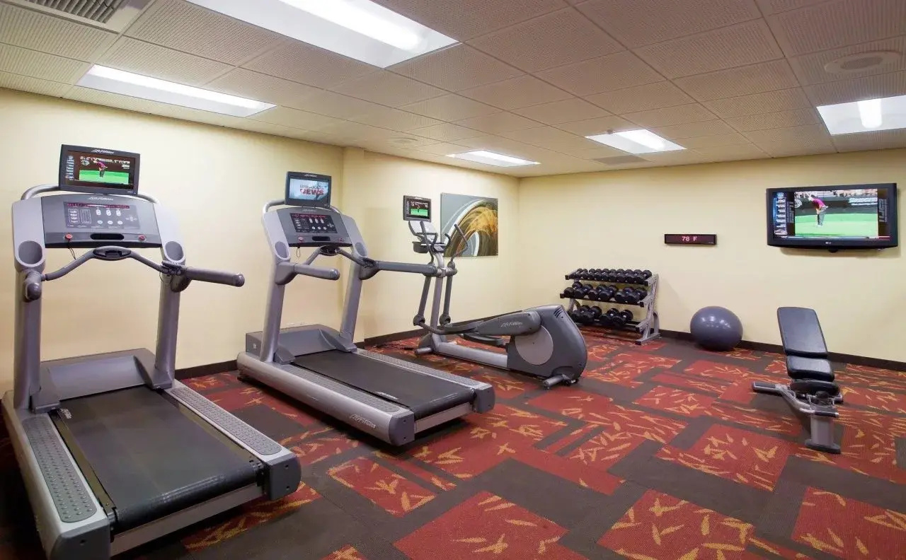 Photo - Courtyard by Marriott Fresno