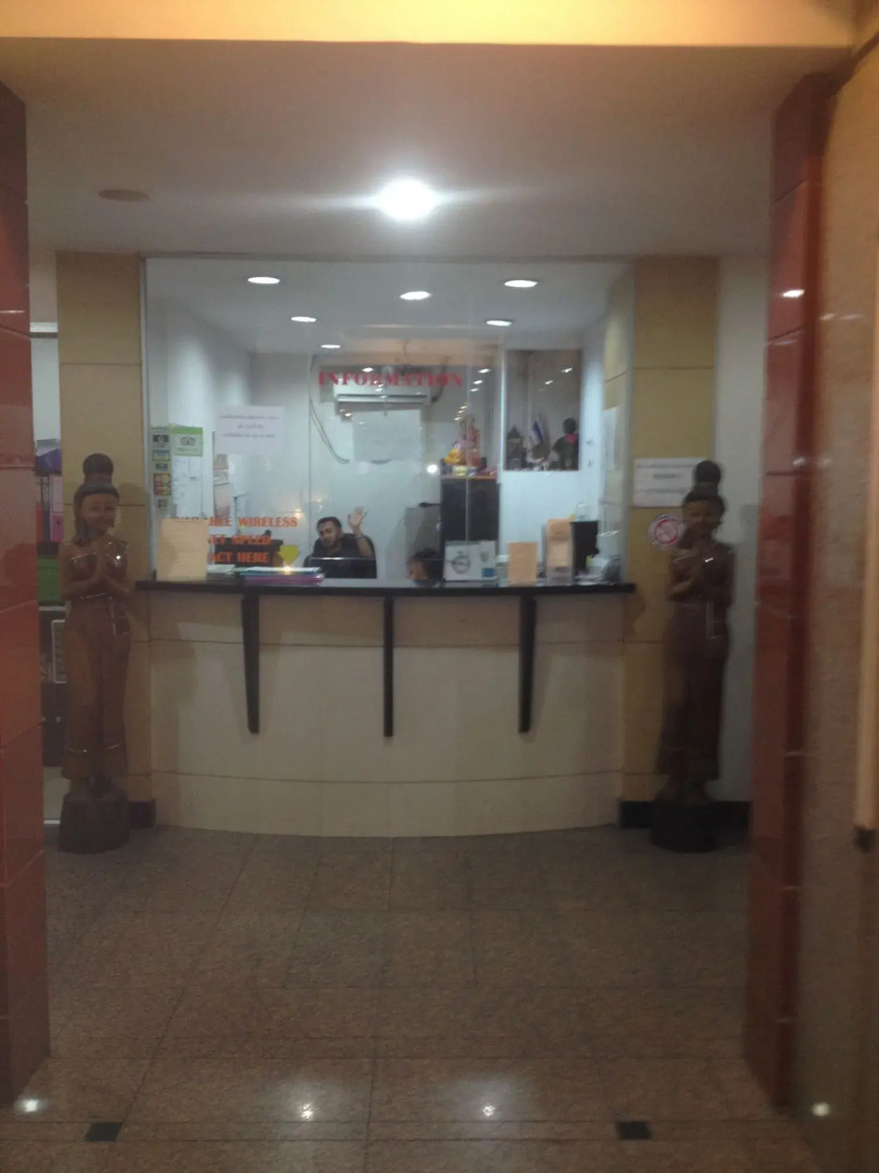 Photo - Mall Suites Hotel