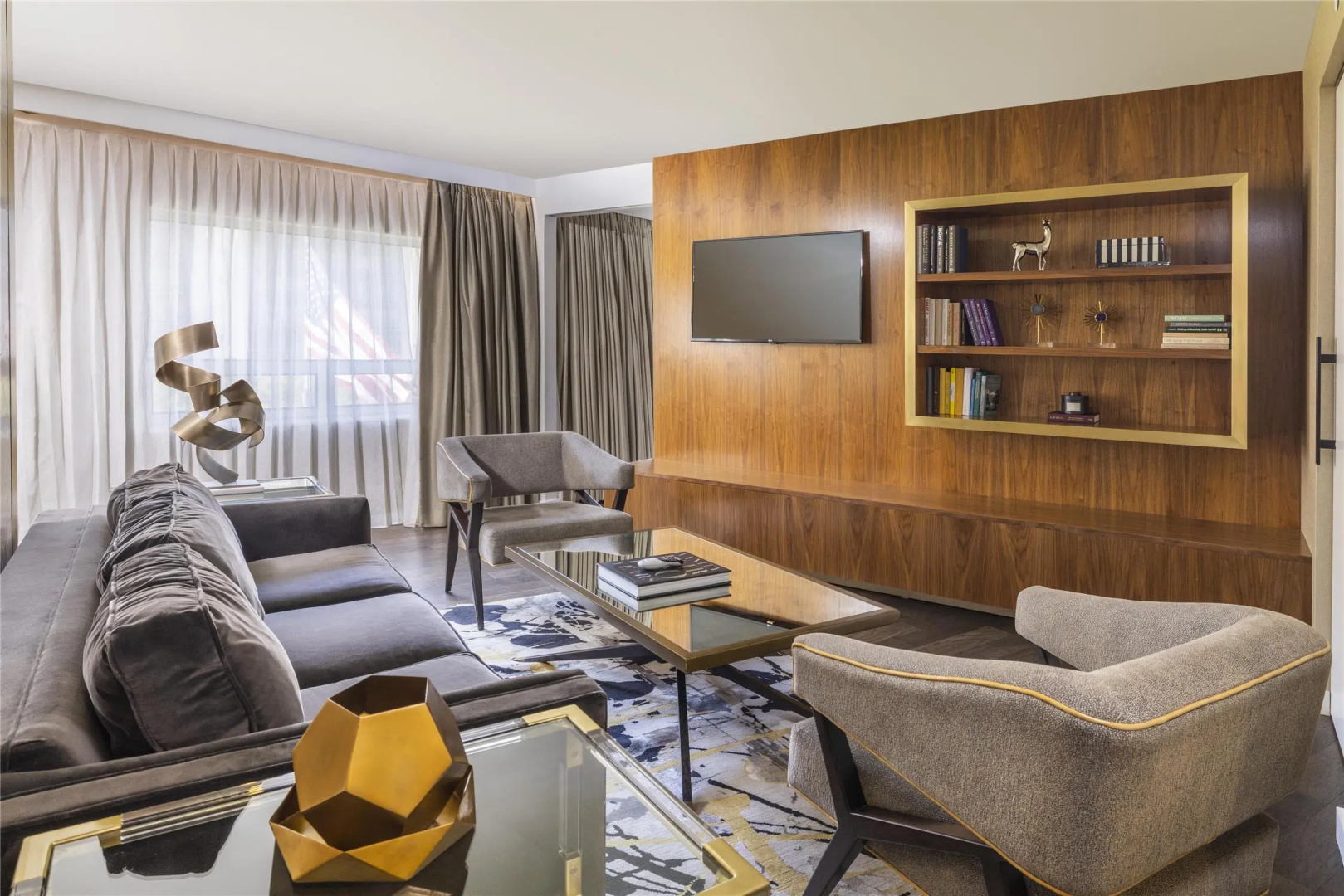 Photo - The Statler Dallas Curio Collection By Hilton