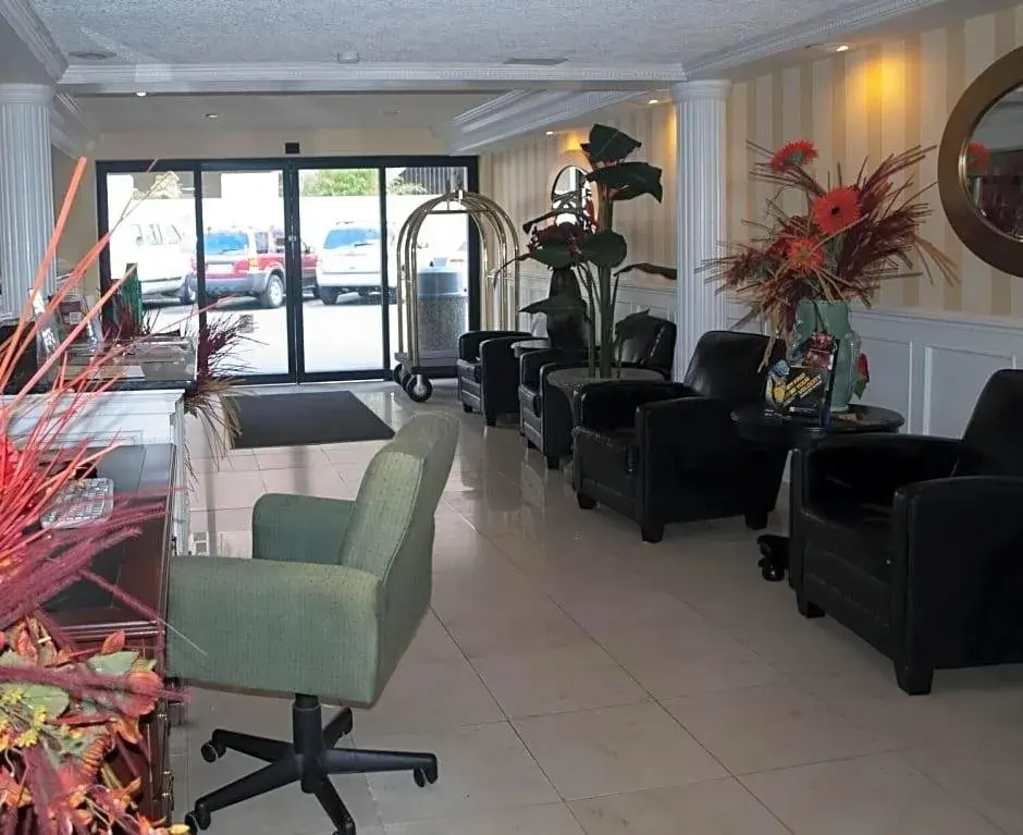 Photo - Island Travel Inn