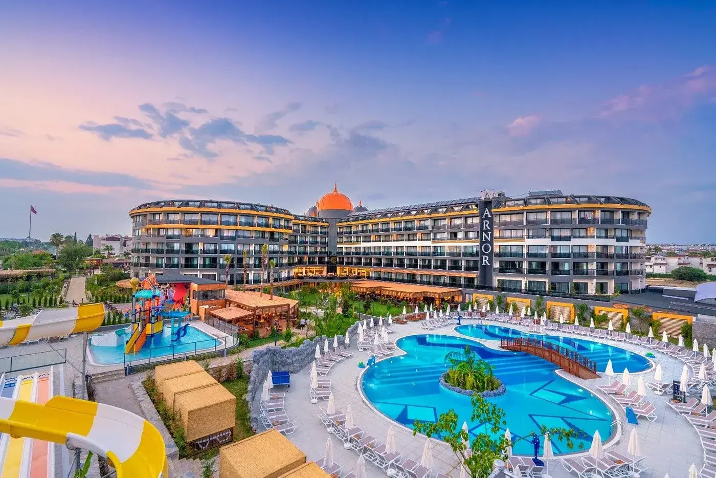 Photo - Arnor De Luxe Hotel
