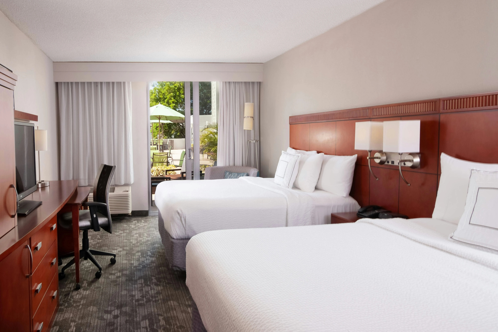 Photo - Courtyard Miami in Coral Gables by Marriott