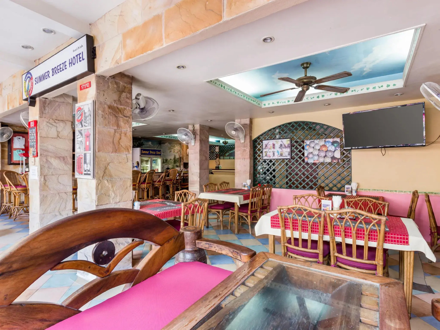 Photo - Summer Breeze Hotel