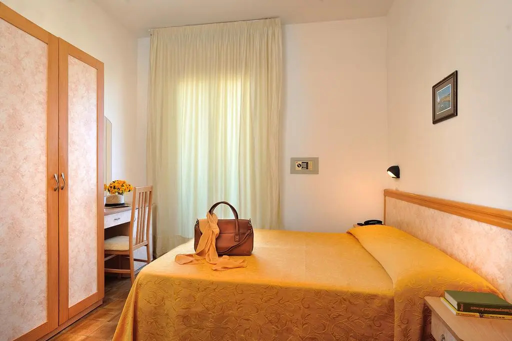 Photo - Hotel Oceanic