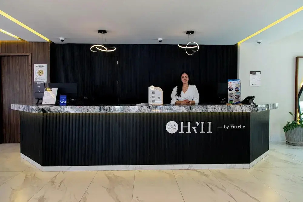 Photo - HVH by Yaxché