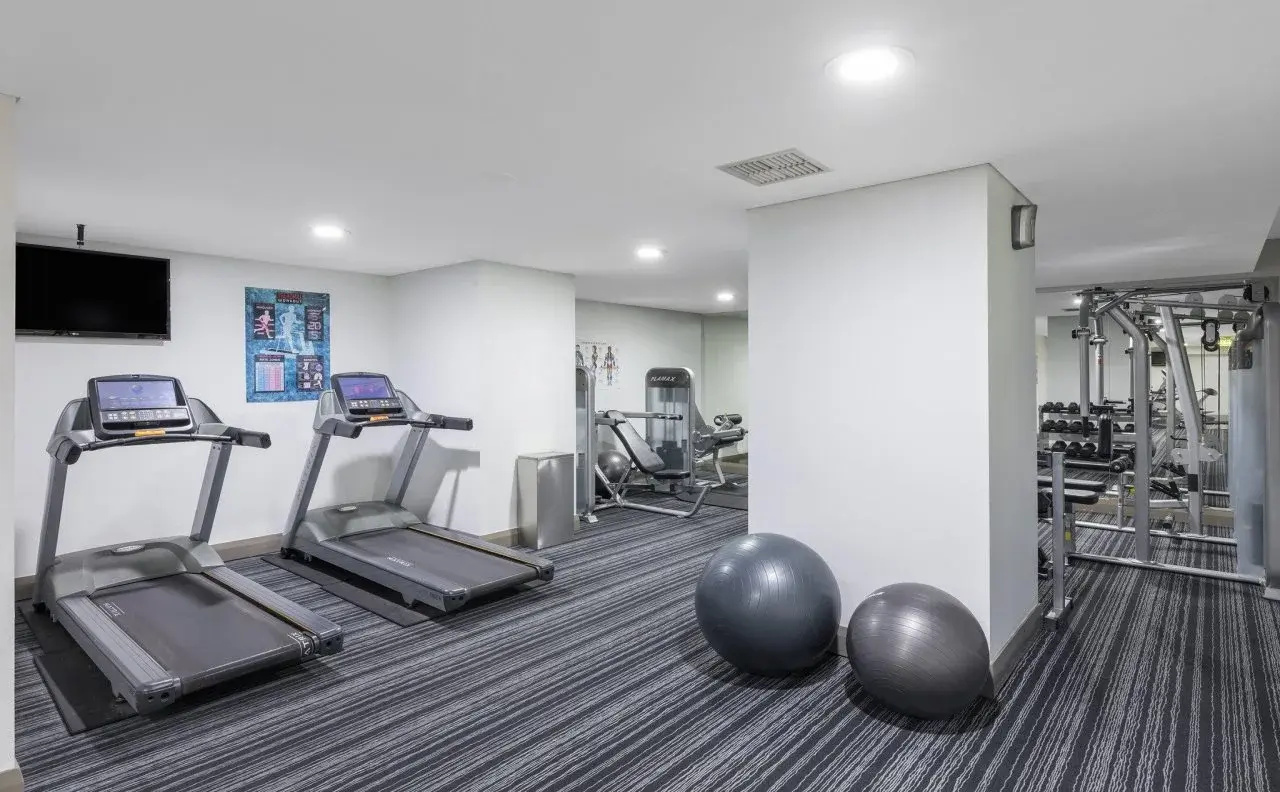 Photo - Meriton Suites Pitt Street, Sydney