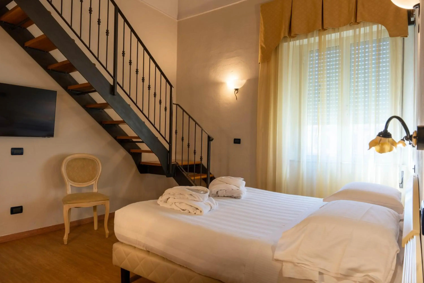 Photo - Hotel London