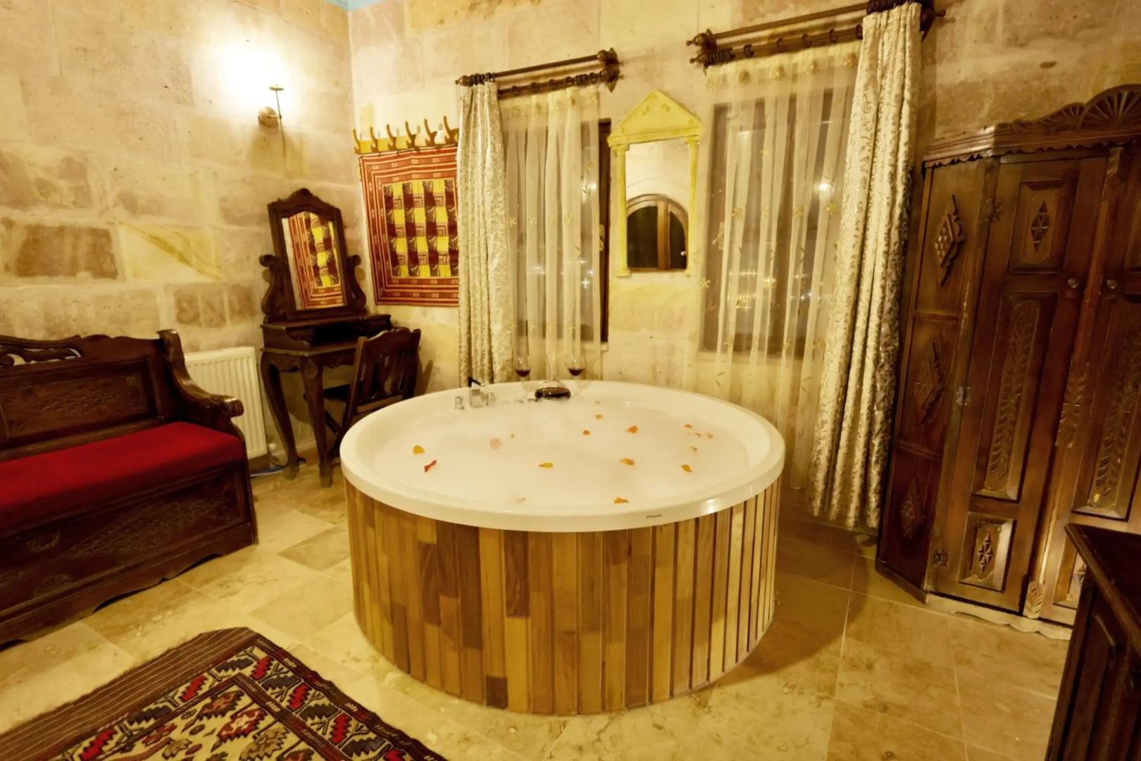 Photo - Travel Inn Cave Hotel