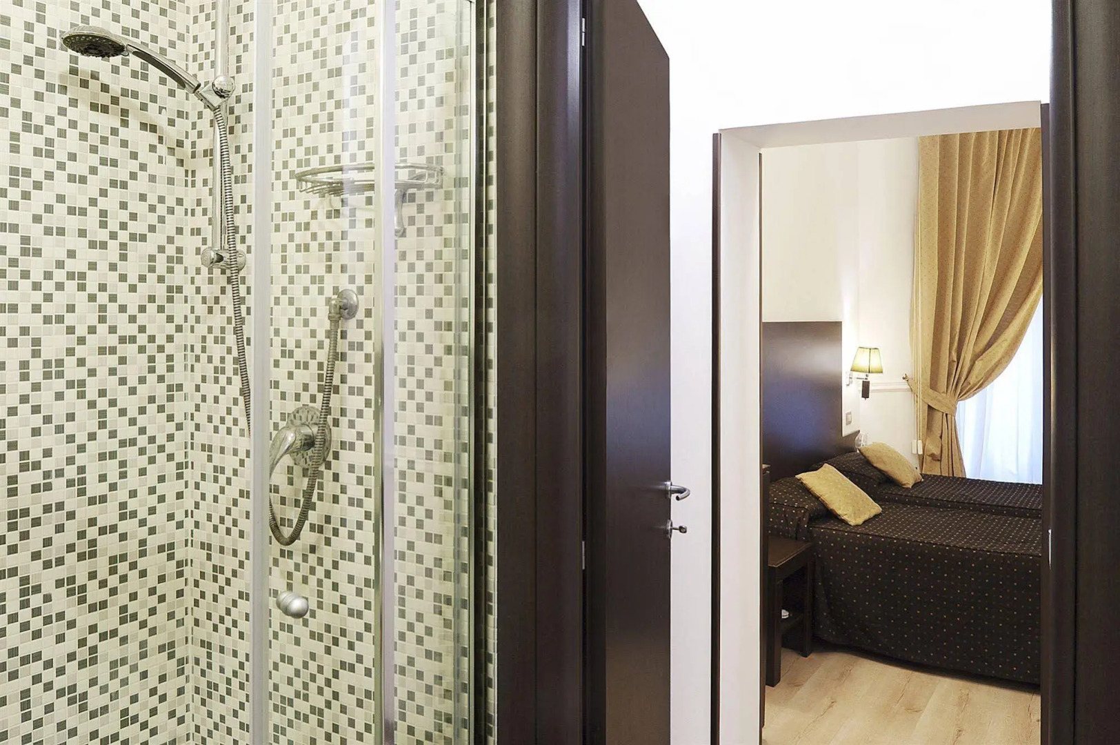 Photo - Roman Residence