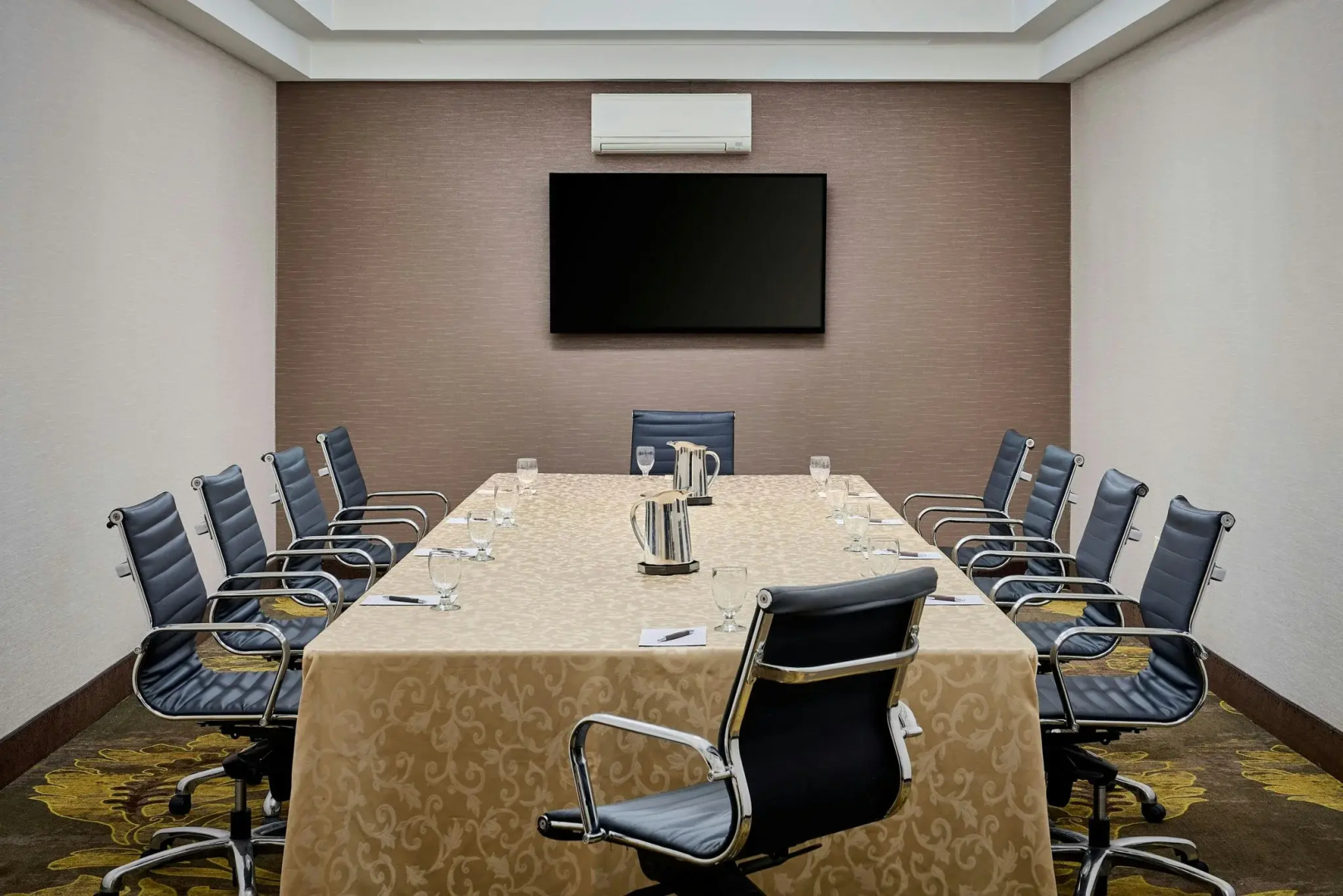 Photo - Sheraton Hamilton Hotel