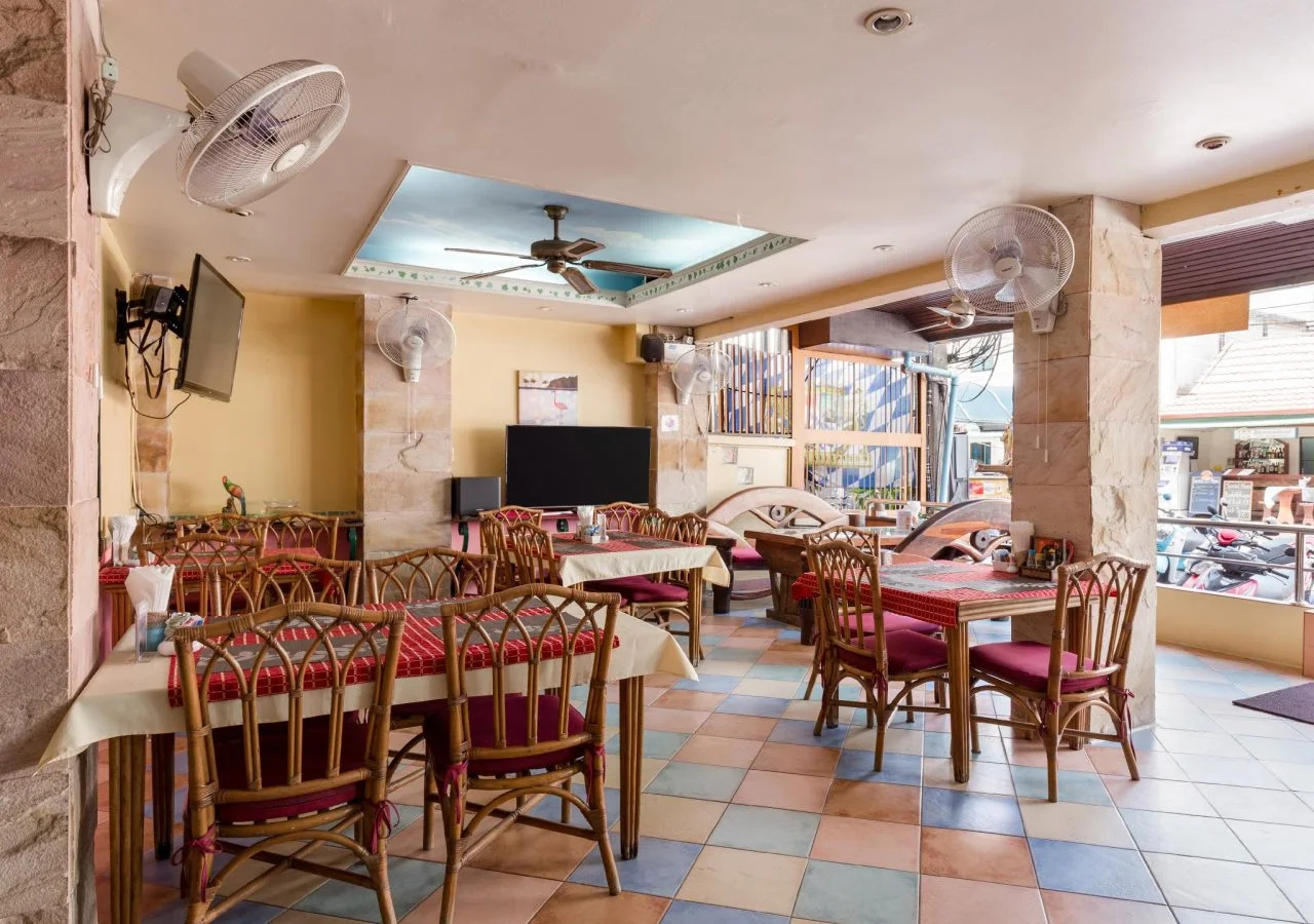 Photo - Summer Breeze Hotel