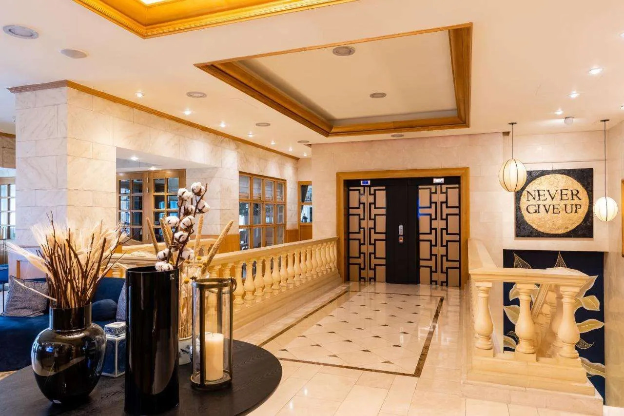 Photo - Hotel Le Châtelain