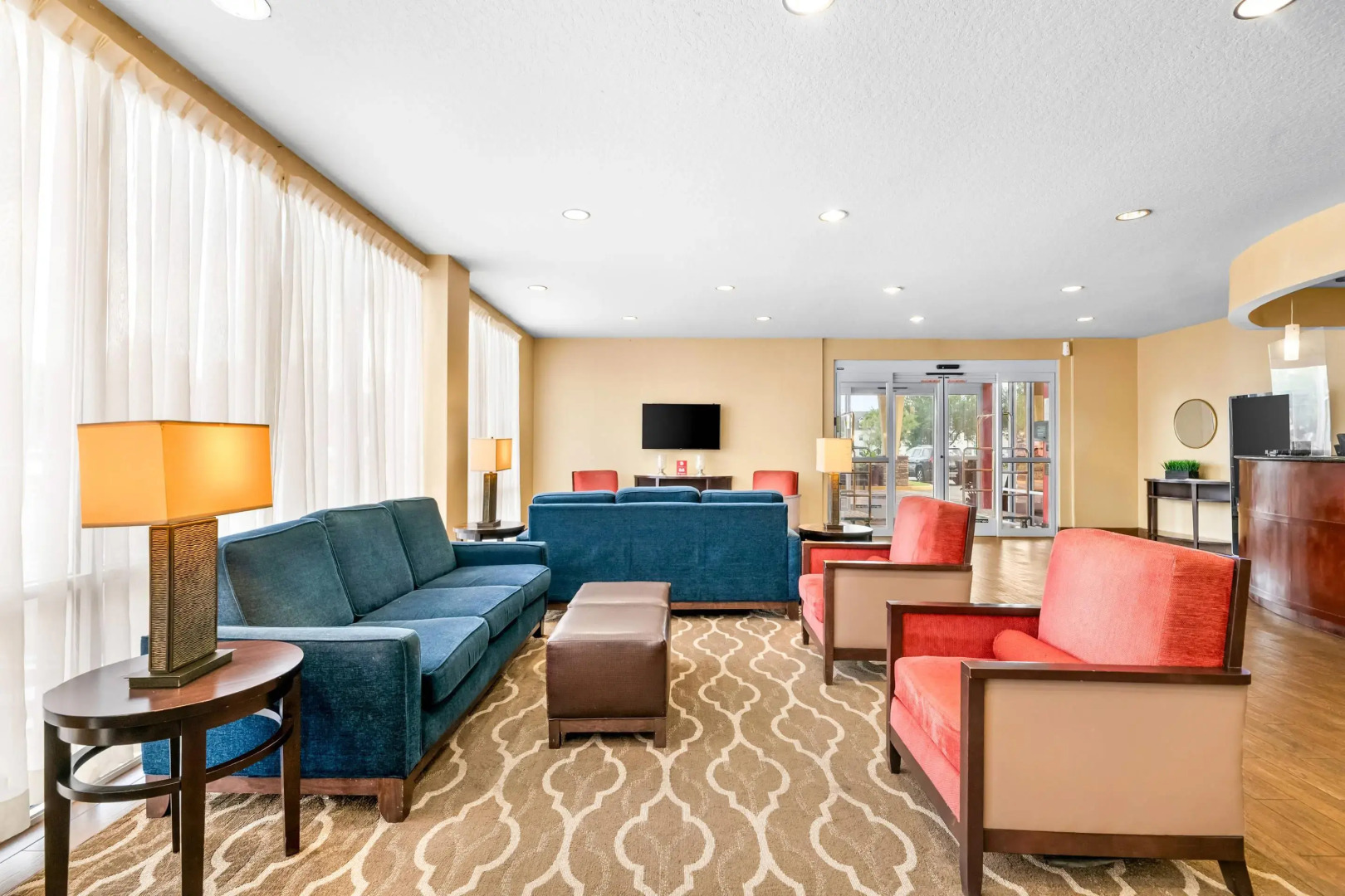 Photo - Comfort Suites Orlando Airport