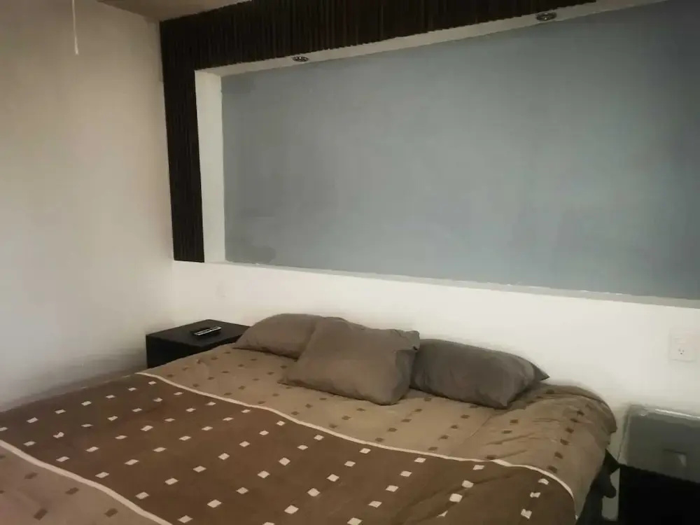 Photo - Rooms & Suites