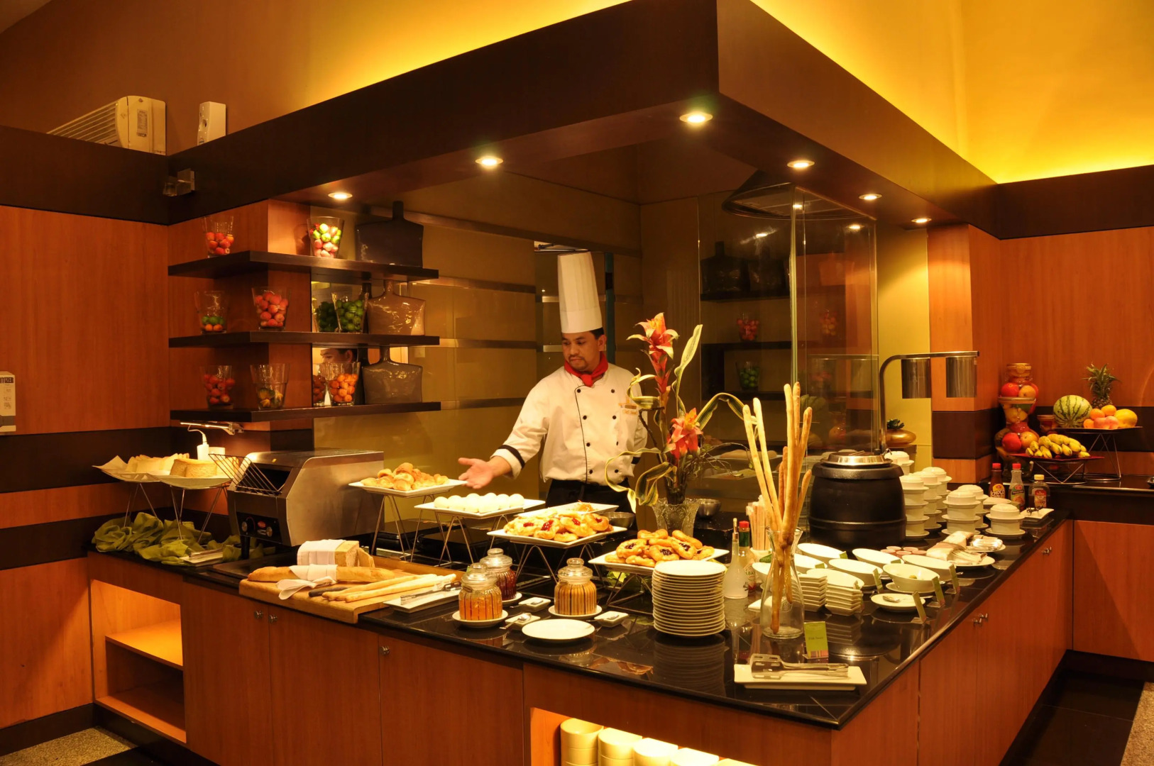 Foto - Greenhills Elan Hotel Modern - Newly Renovated