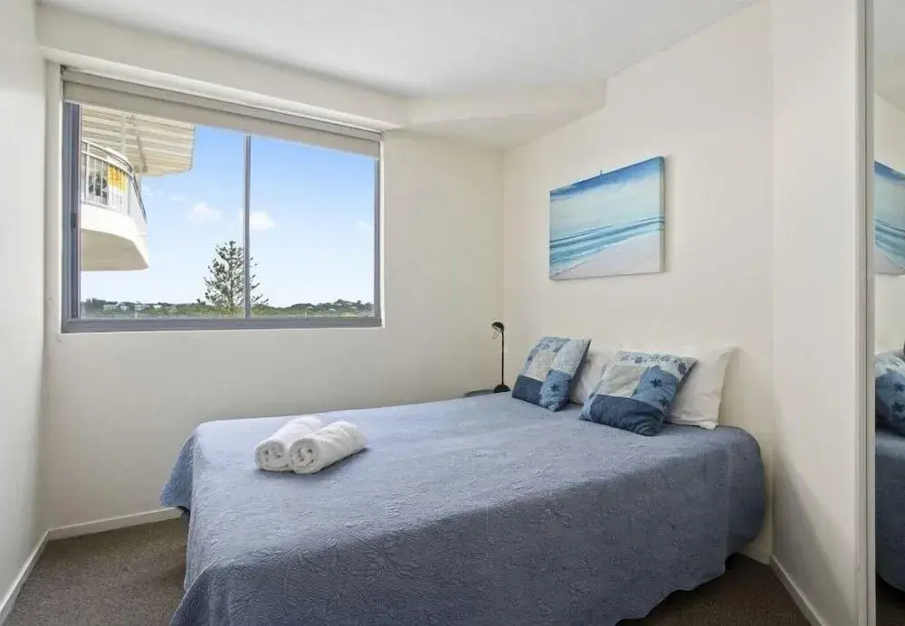 Photo - Oceanside Resort - Absolute Beachfront Apartments