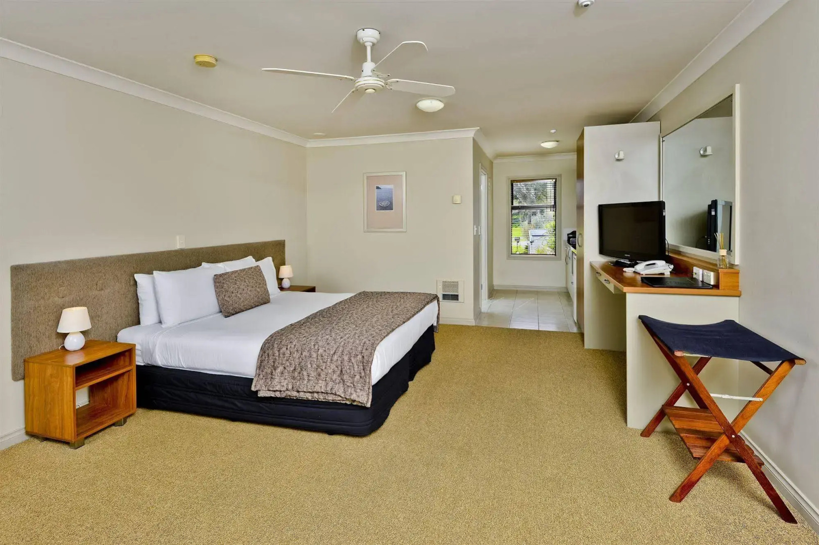 Photo - Whangaparaoa Lodge