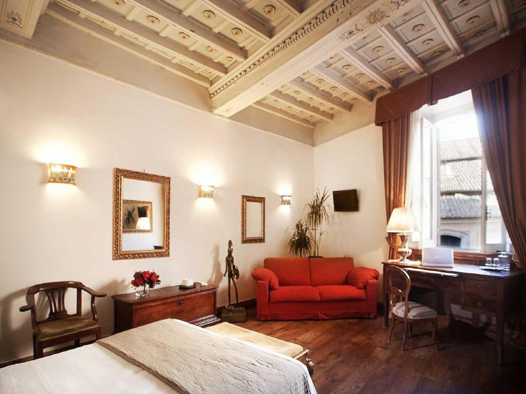 Photo - Pantheon Inn