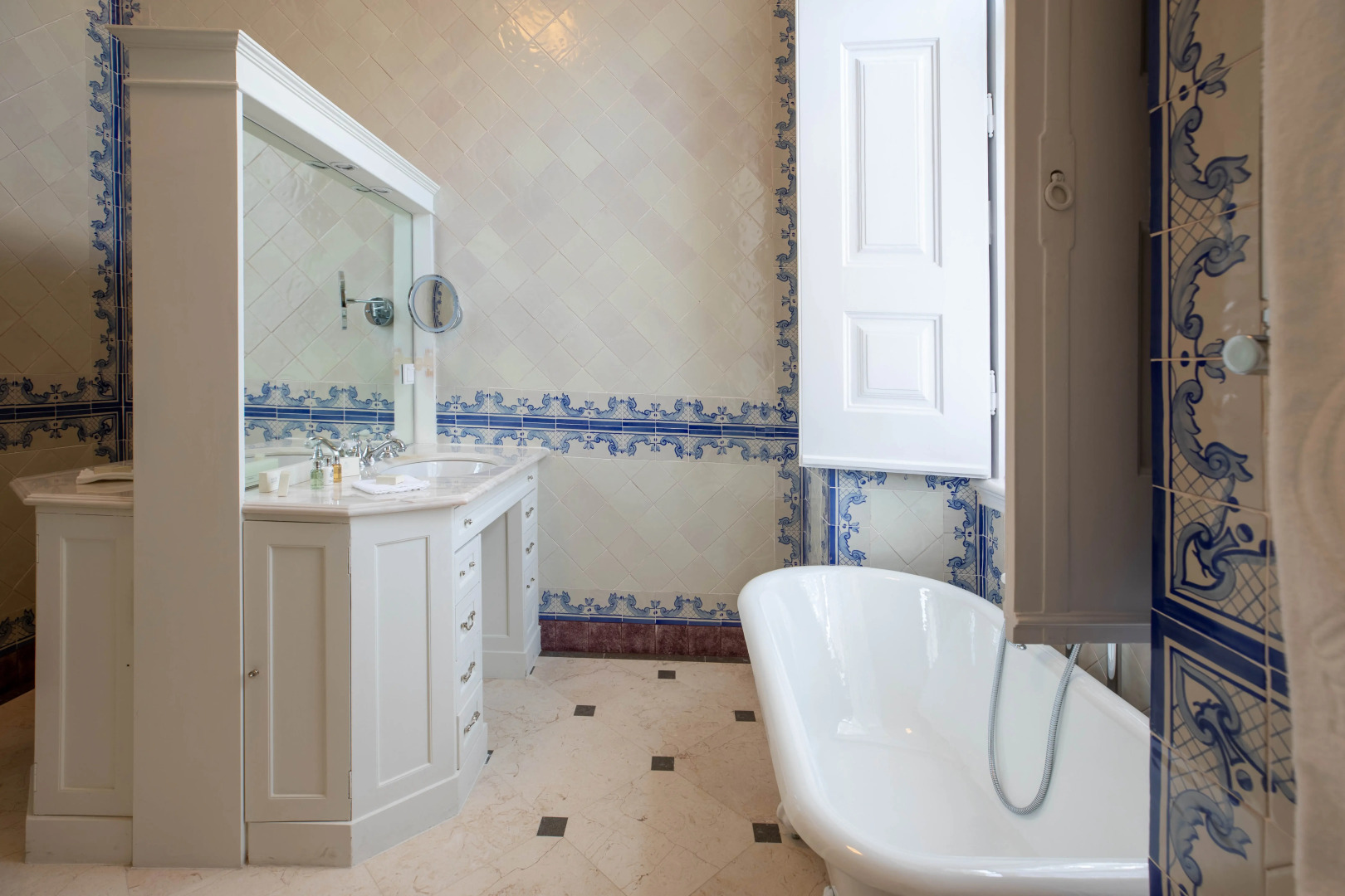 Photo - Estoril Vintage Hotel