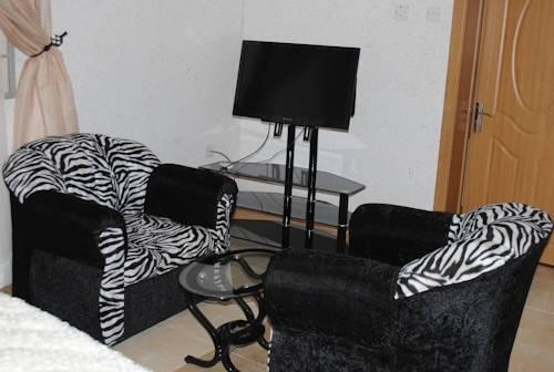 Figlos Hotel And Suites